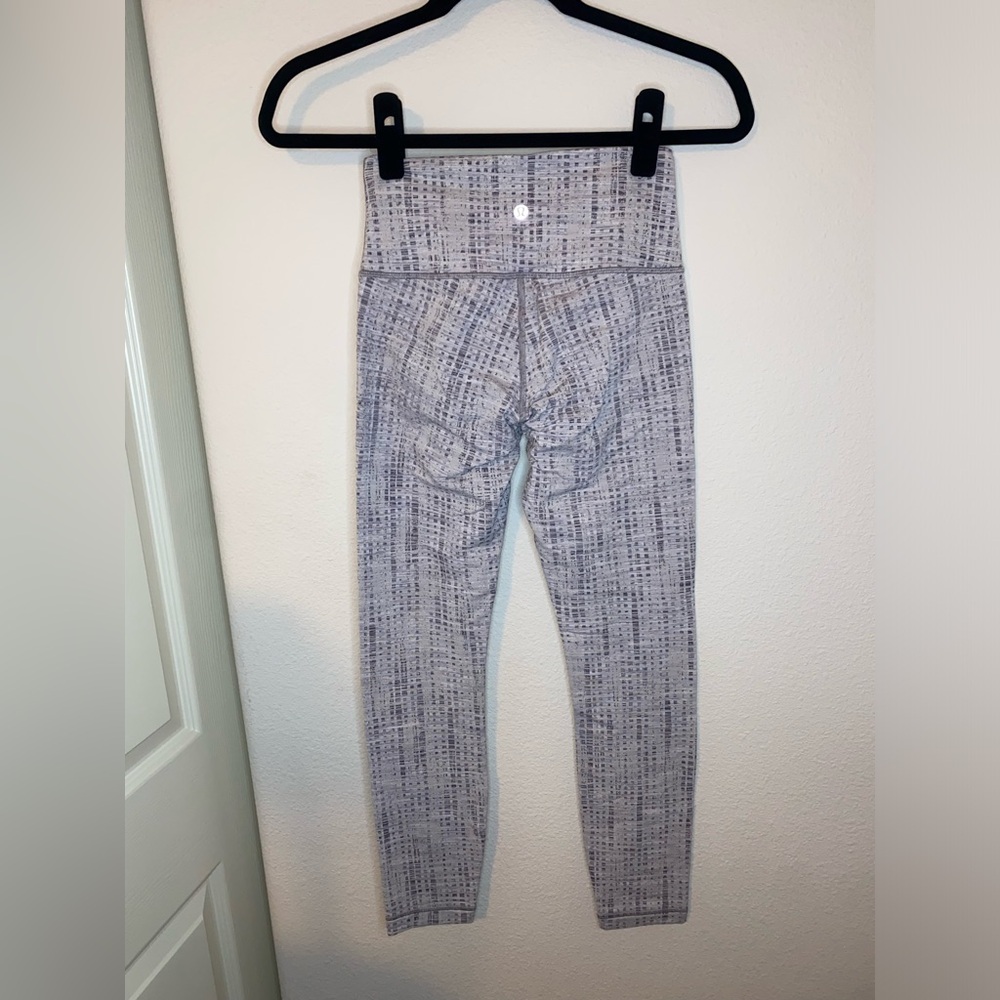 Lululemon Wunder Under High-Rise Tight 25” Luxtreme - Picture 2 of 4